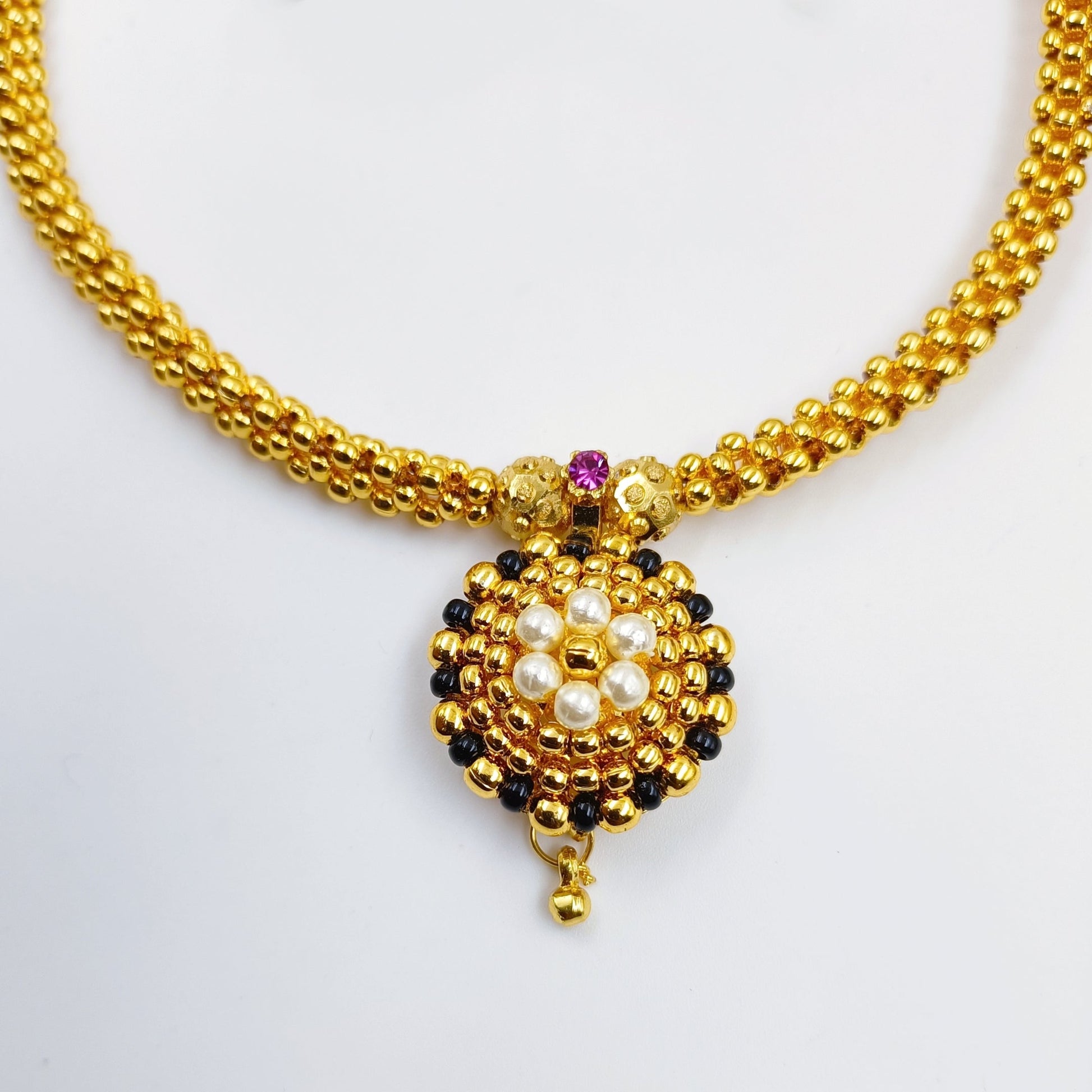 Attractive Traditional Thushi Shree Radhe Pearls