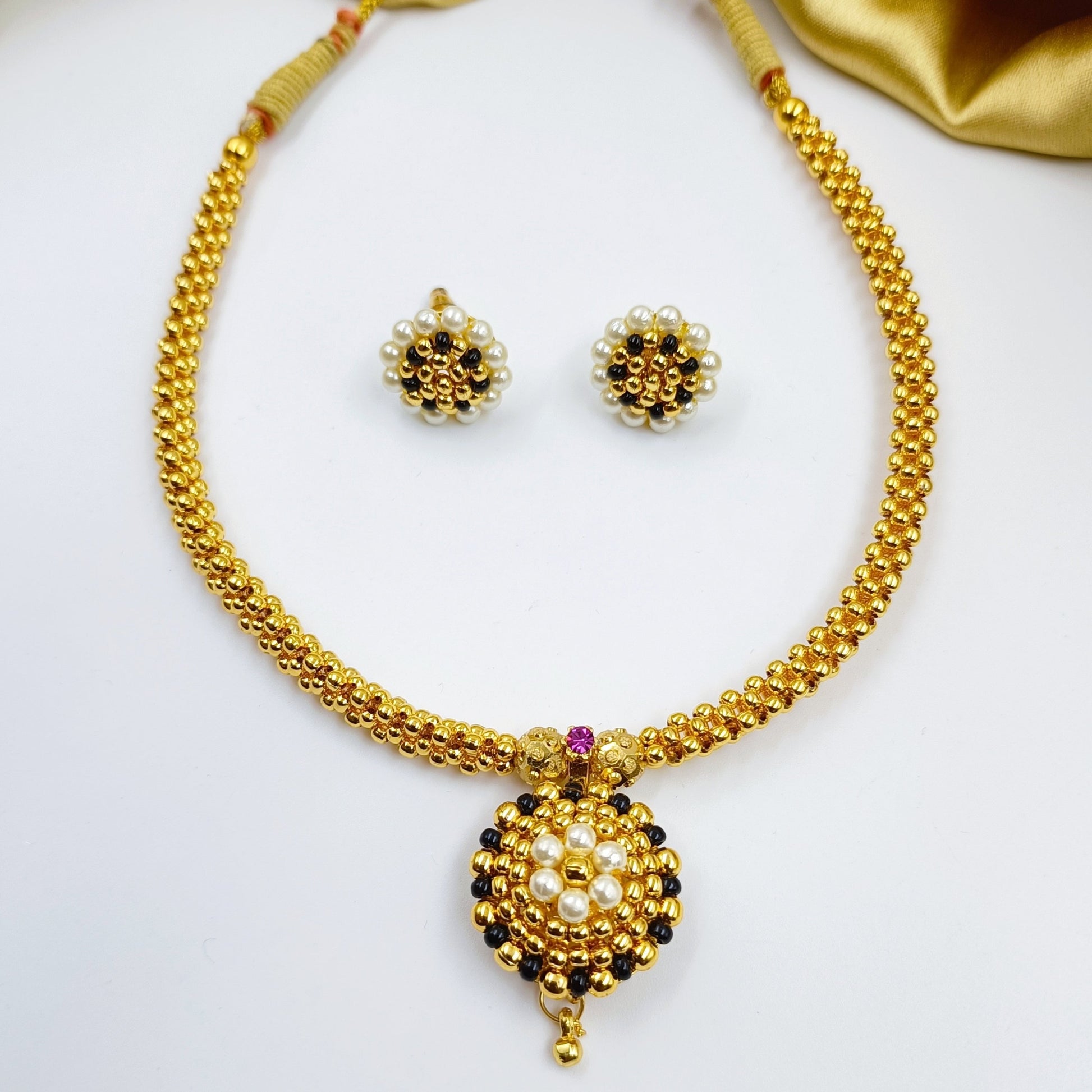 Attractive Traditional Thushi Shree Radhe Pearls