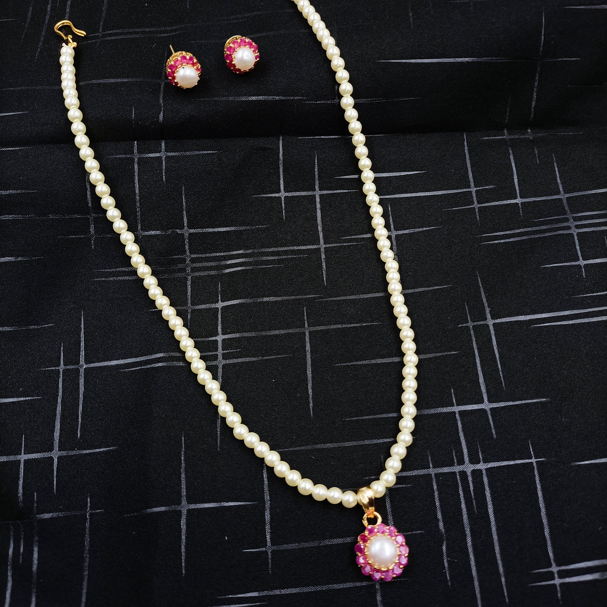 Classic Designer Single Line Pearls Set Shree Radhe Pearls