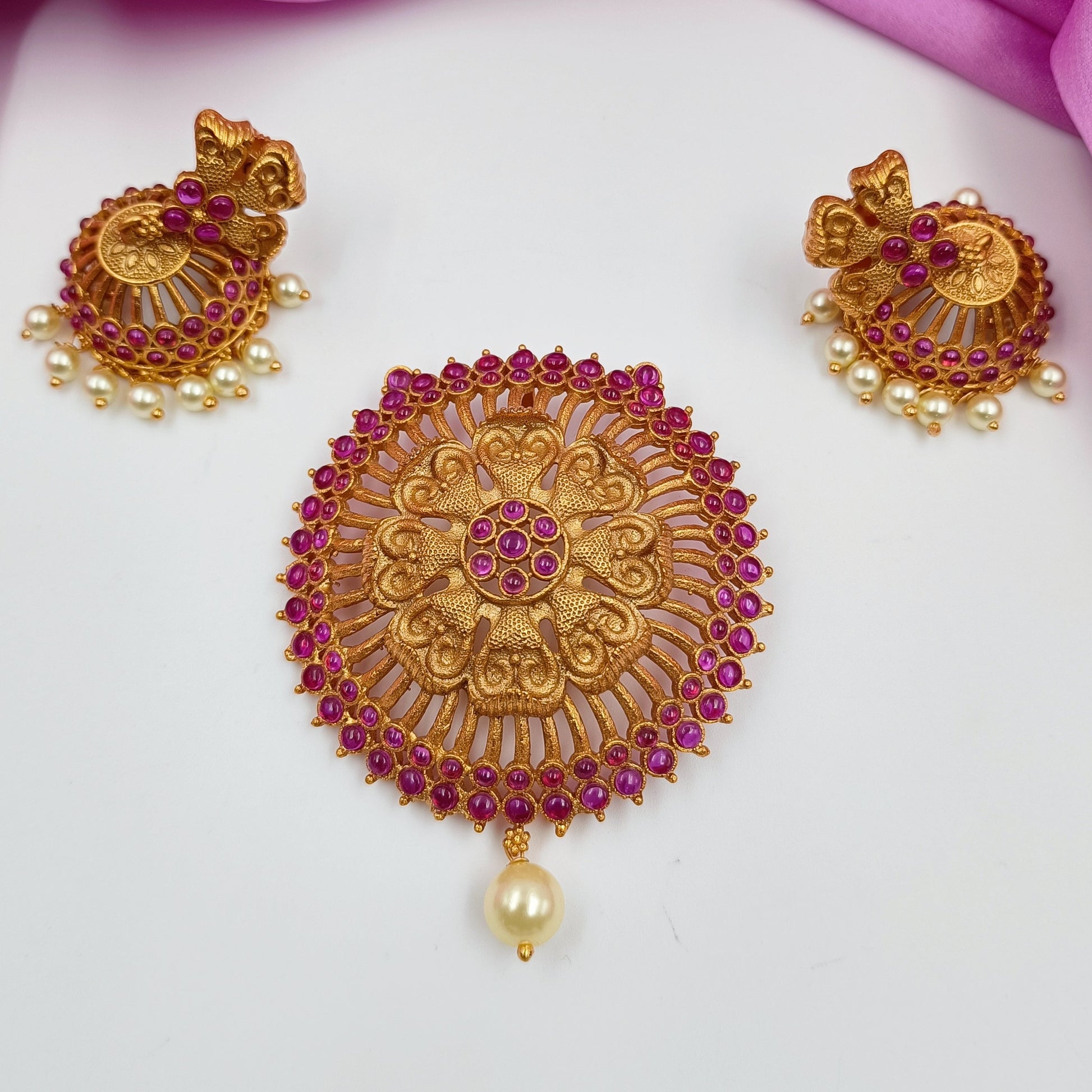 Decorous Temple Pendant Set Shree Radhe Pearls
