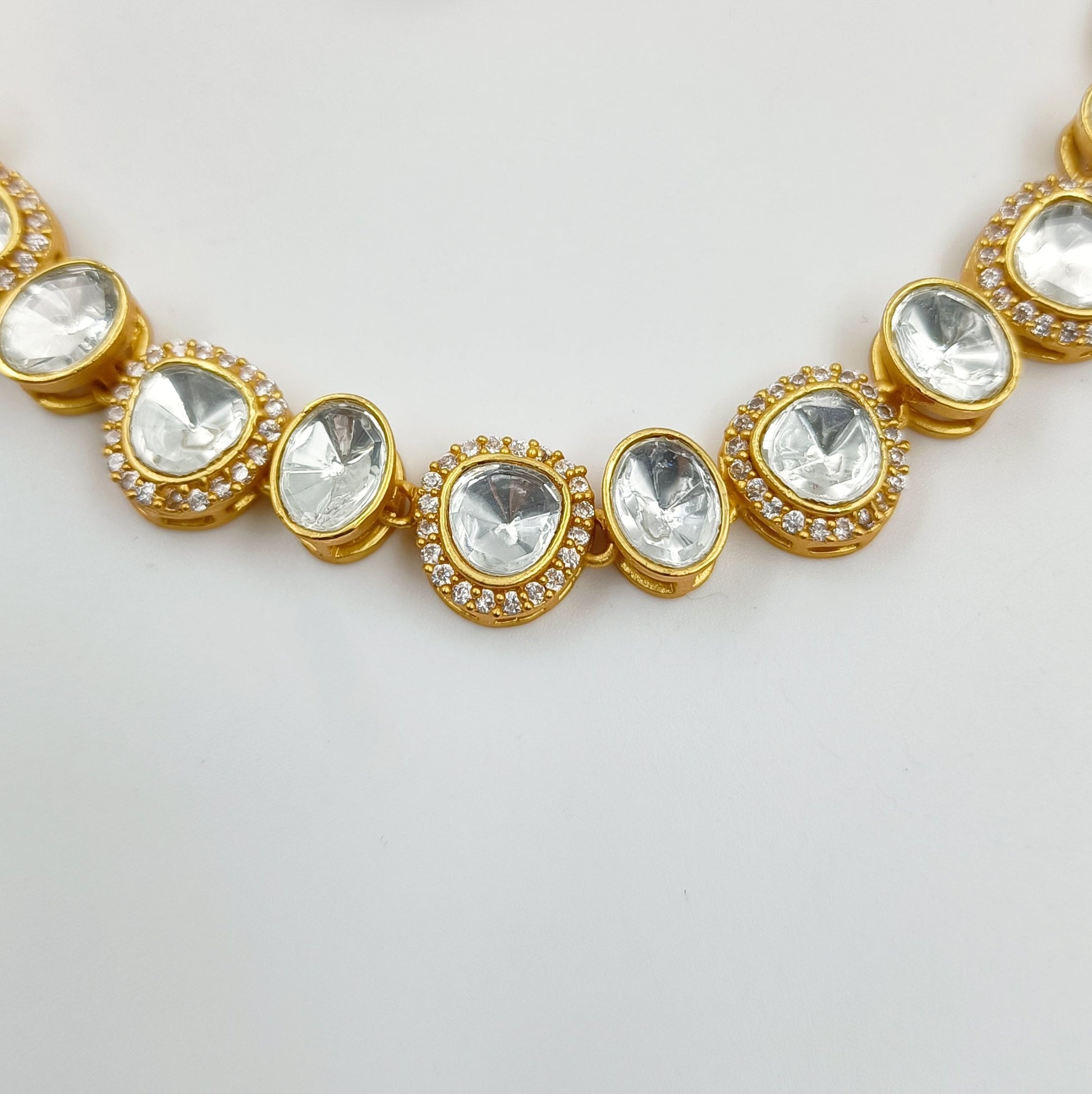 Enticing Oval Shape Kundan Set Shree Radhe Pearls