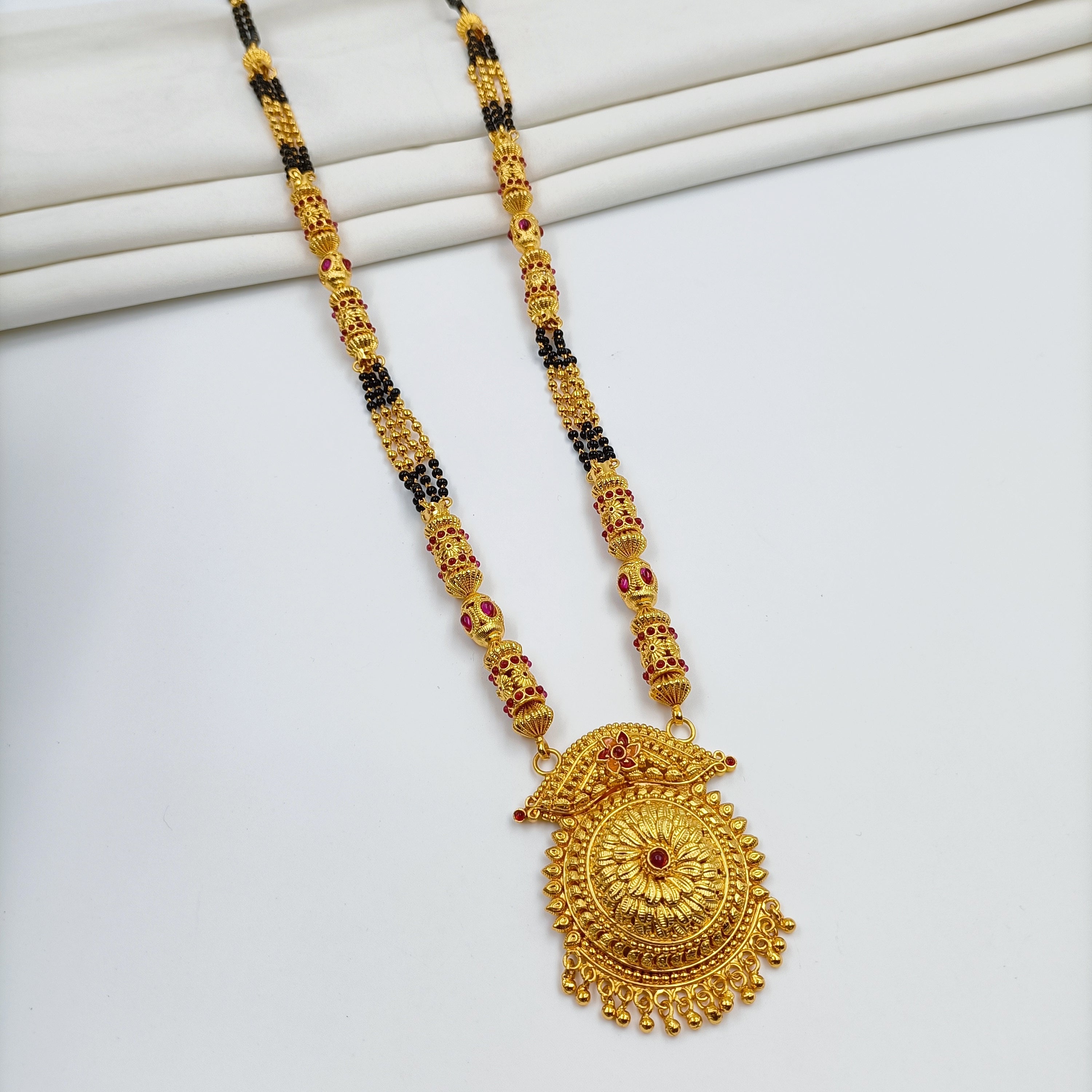 Mangalsutra in chain on sale pattern