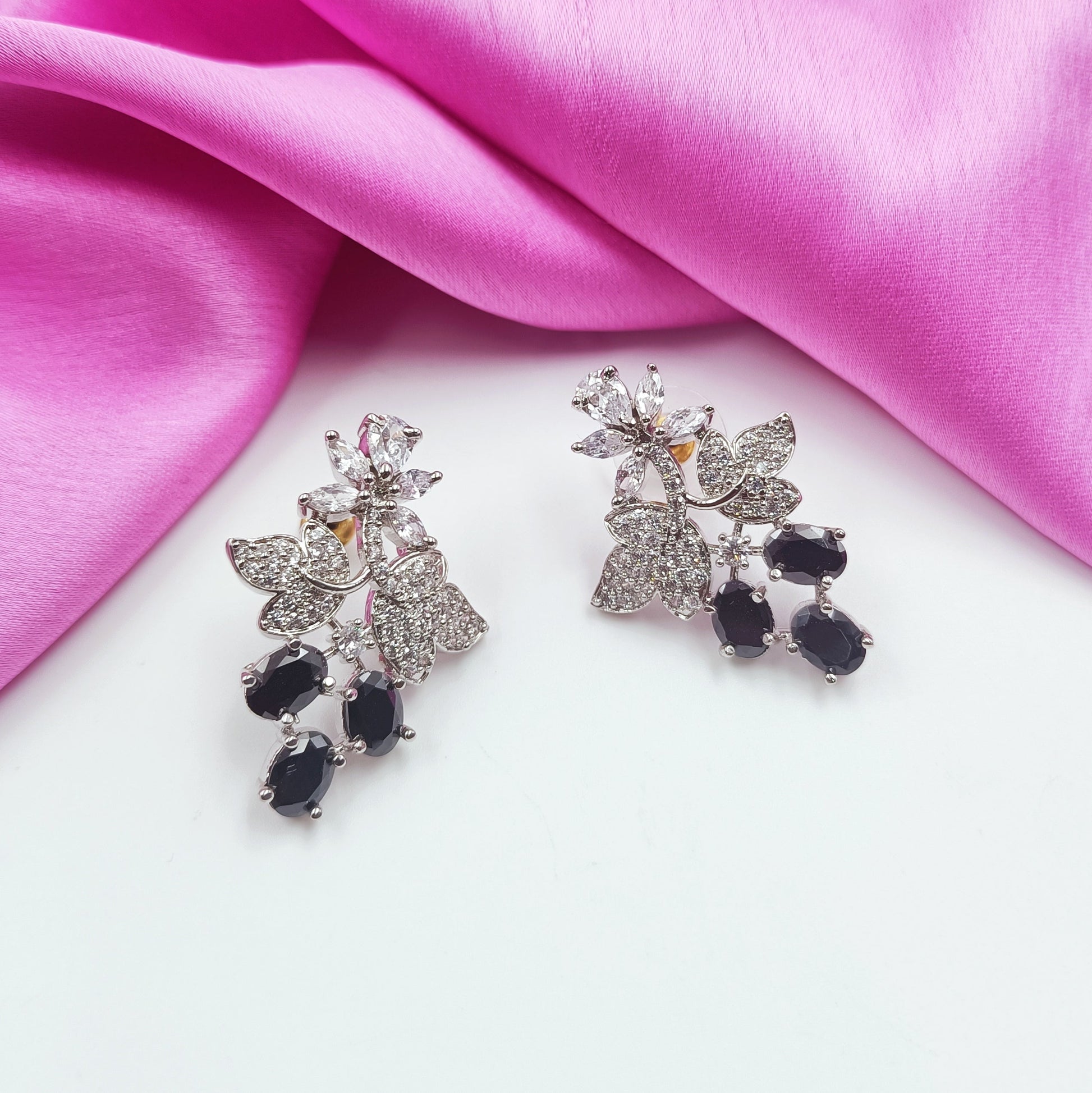 Grape Valley Designer Earring Shree Radhe Pearls