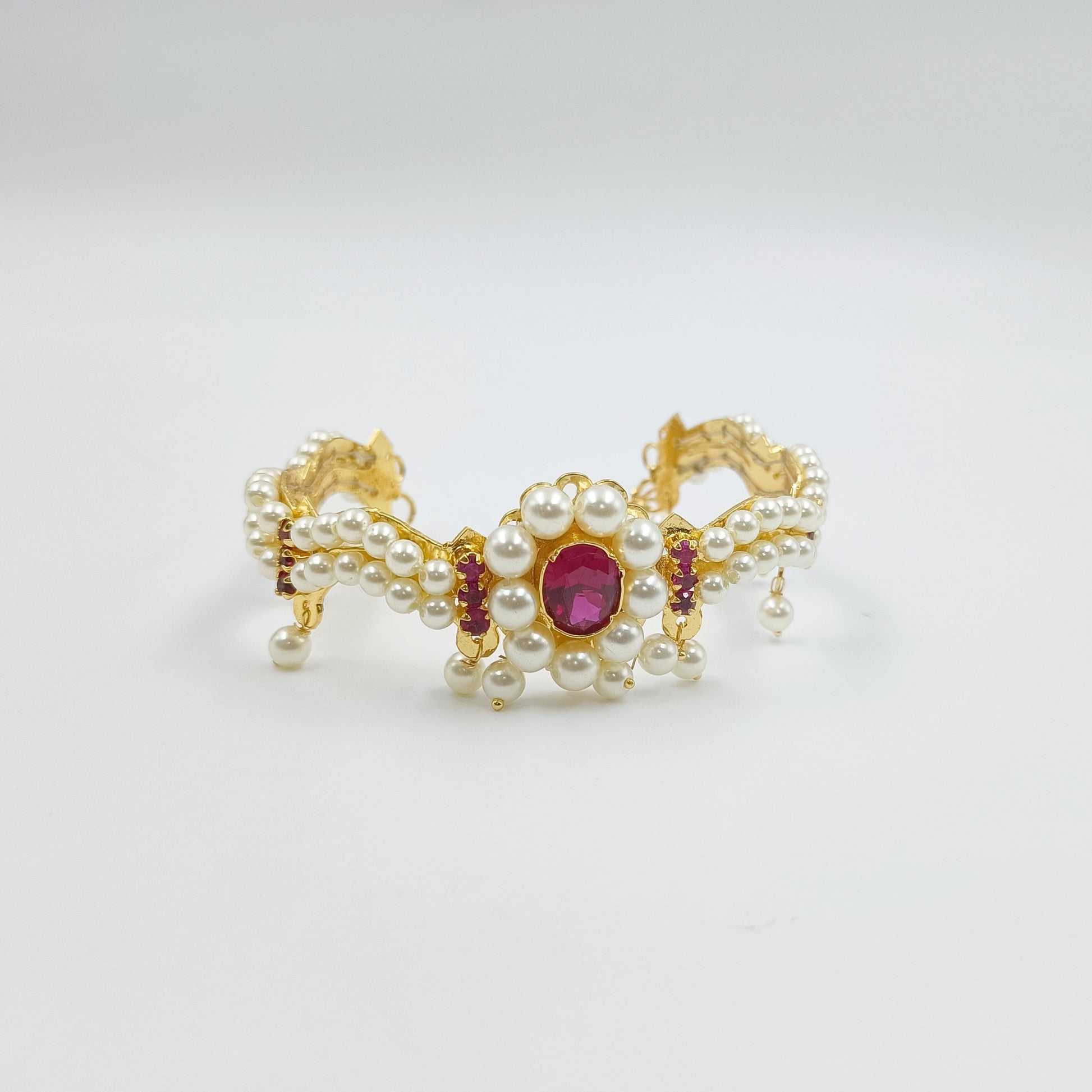 Oval Shaped Traditional Designer Waki Shree Radhe Pearls