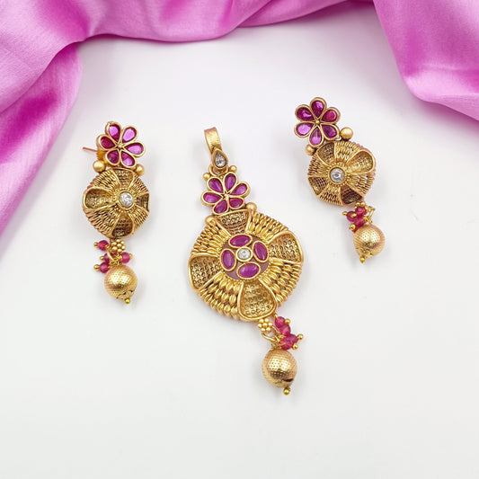 Round Shape Floret Design Pendent Set Shree Radhe Pearls