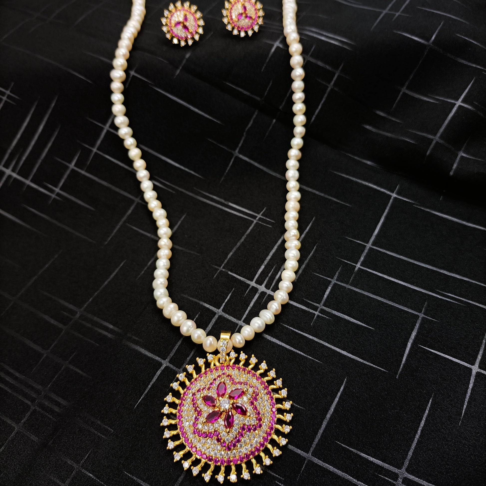 Splendid Single Line Pearl Necklace Shree Radhe Pearls