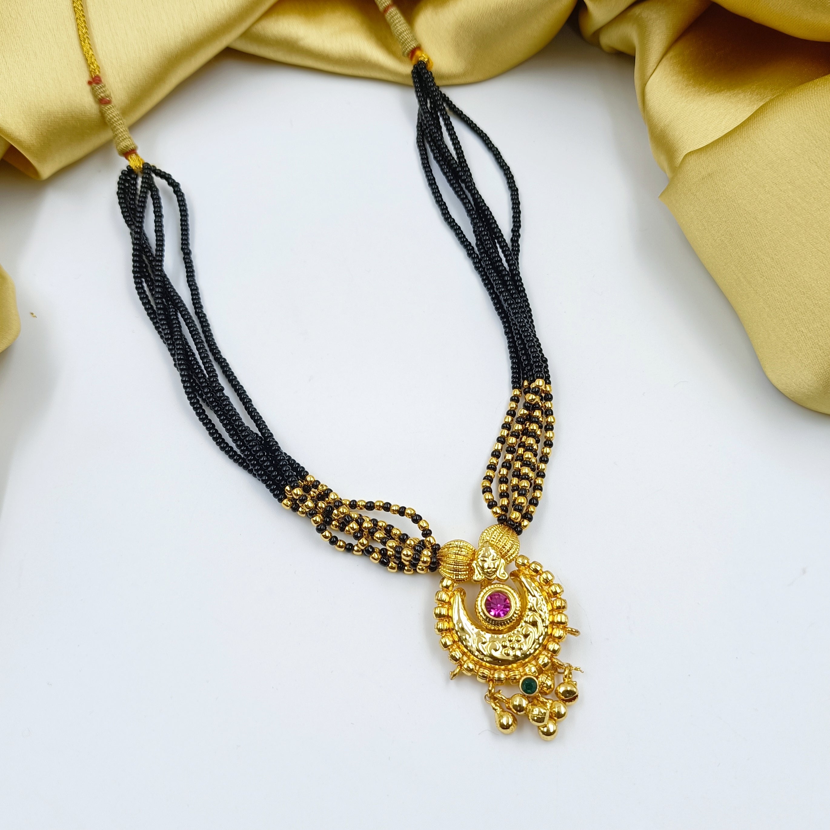 Mangalsutra thushi deals