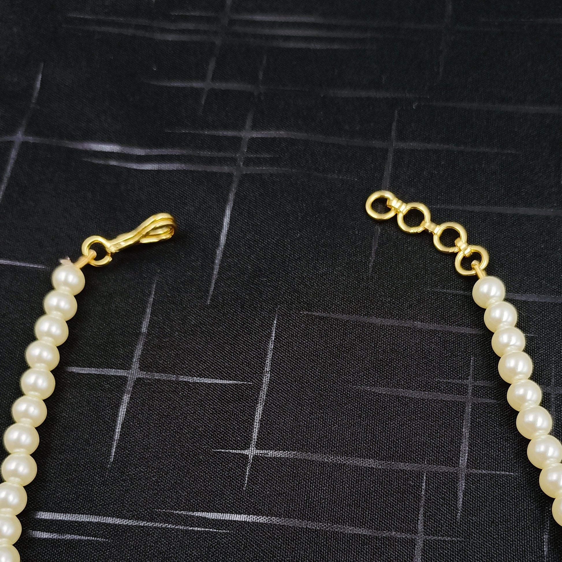 Unique Designer Single Line Pearls Set Shree Radhe Pearls