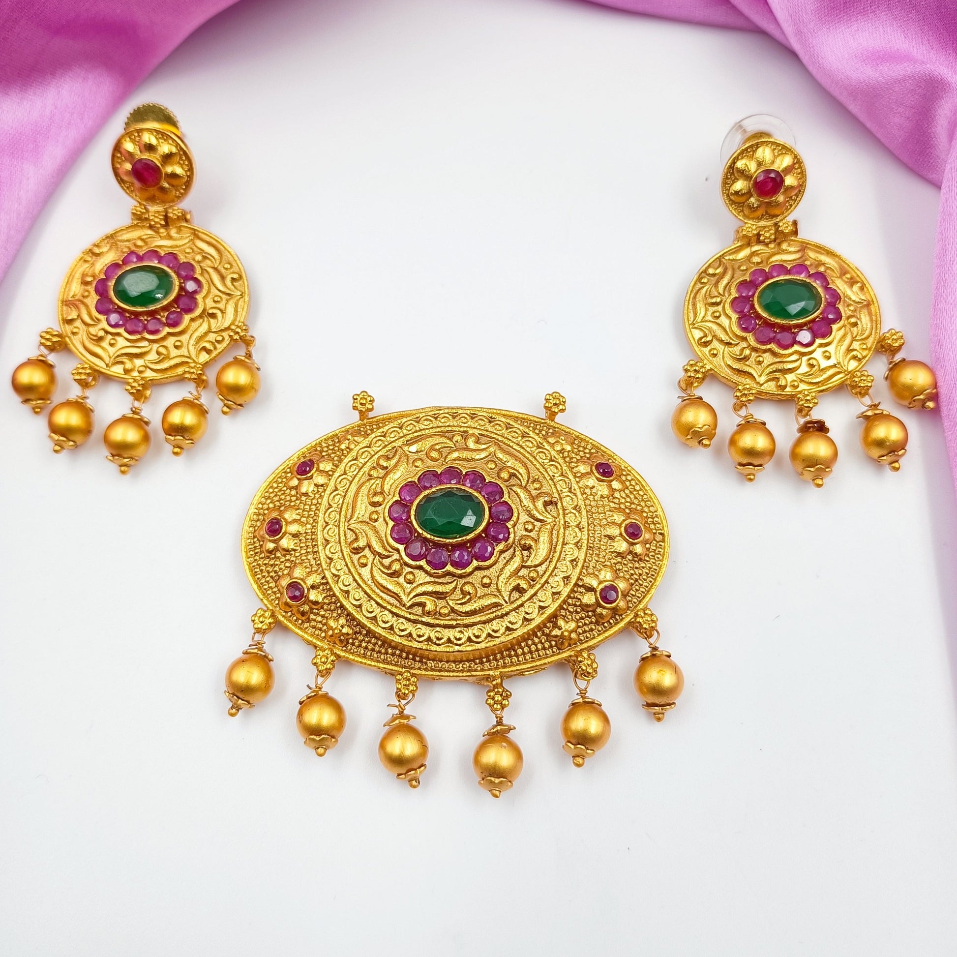 Unique Designer Temple Pendant Set Shree Radhe Pearls